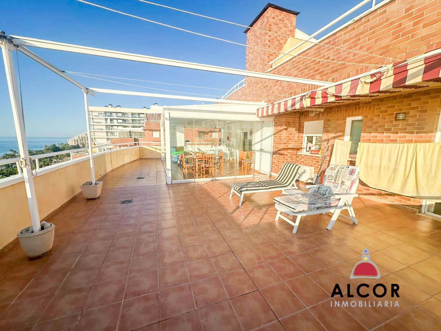 2 soveværelse Penthouse til salg i Oropesa  med garage - € 350.000 (Ref: 9141858)