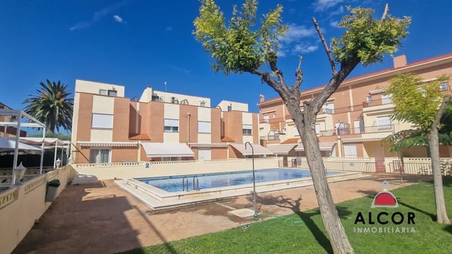 4 slaapkamer Huis te koop in Benicarló met garage - € 405.000 (Ref: 9149688)