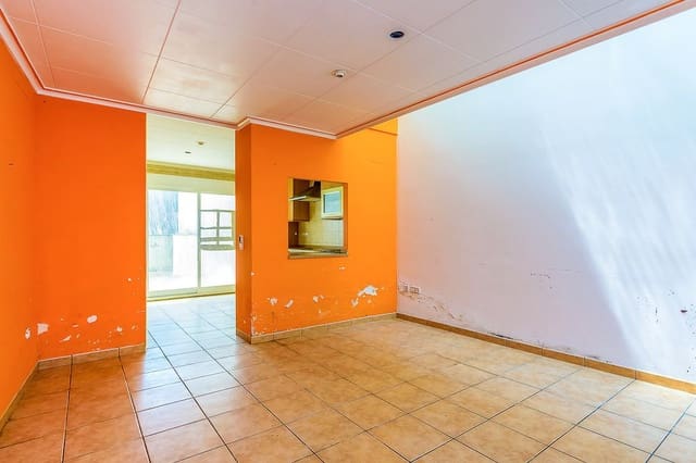 Commercial for sale in Vinaròs - € 226,000 (Ref: 9165056)