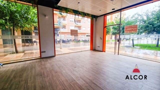 Erhverv til leje i Benicarló - € 1.400 (Ref: 9270015)