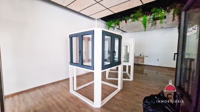 Erhverv til leje i Benicarló - € 1.400 (Ref: 9270015)