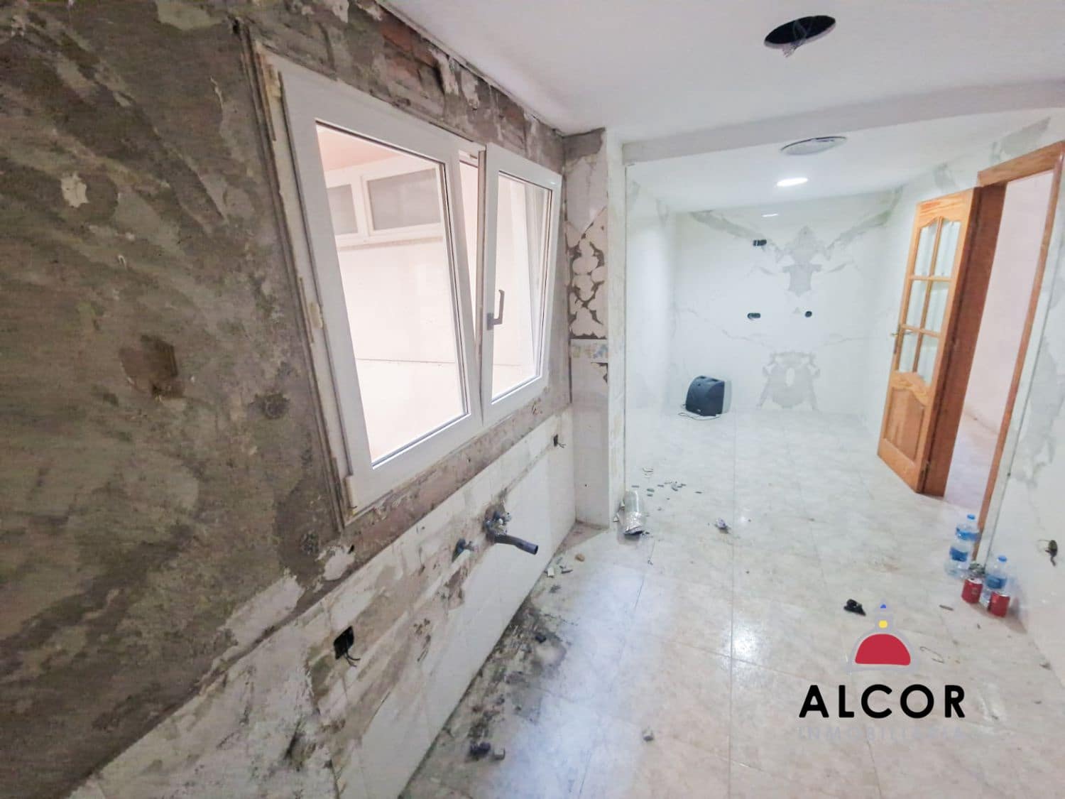 4 bedroom Flat for sale in Alcala de Xivert - € 110,000 (Ref: 9311149)