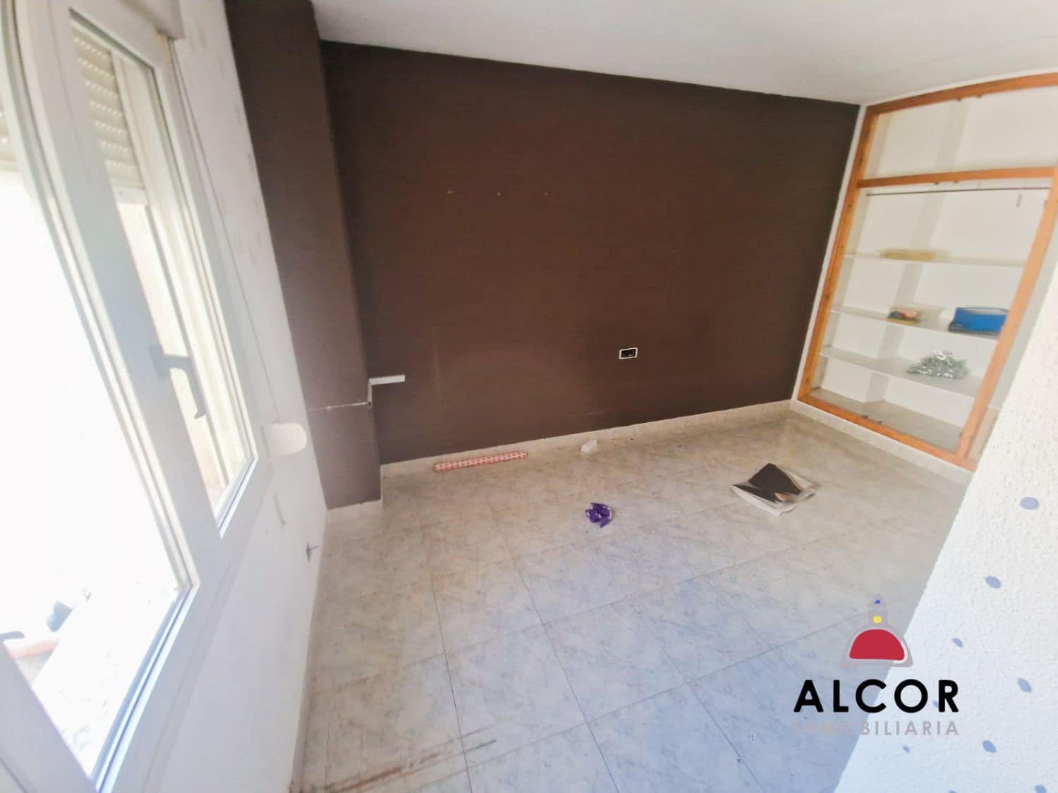 4 bedroom Flat for sale in Alcala de Xivert - € 110,000 (Ref: 9311149)
