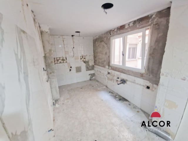 4 bedroom Flat for sale in Alcalá de Xivert - € 110,000 (Ref: 9311149)