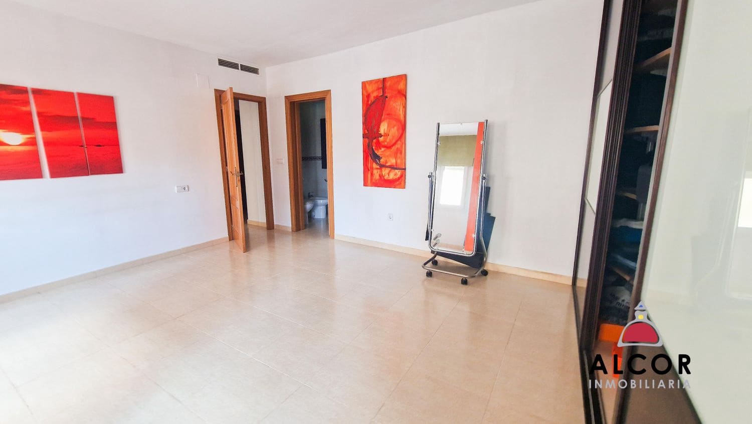 2 bedroom Flat for sale in Benicarlo with garage - € 140,000 (Ref: 9326693)