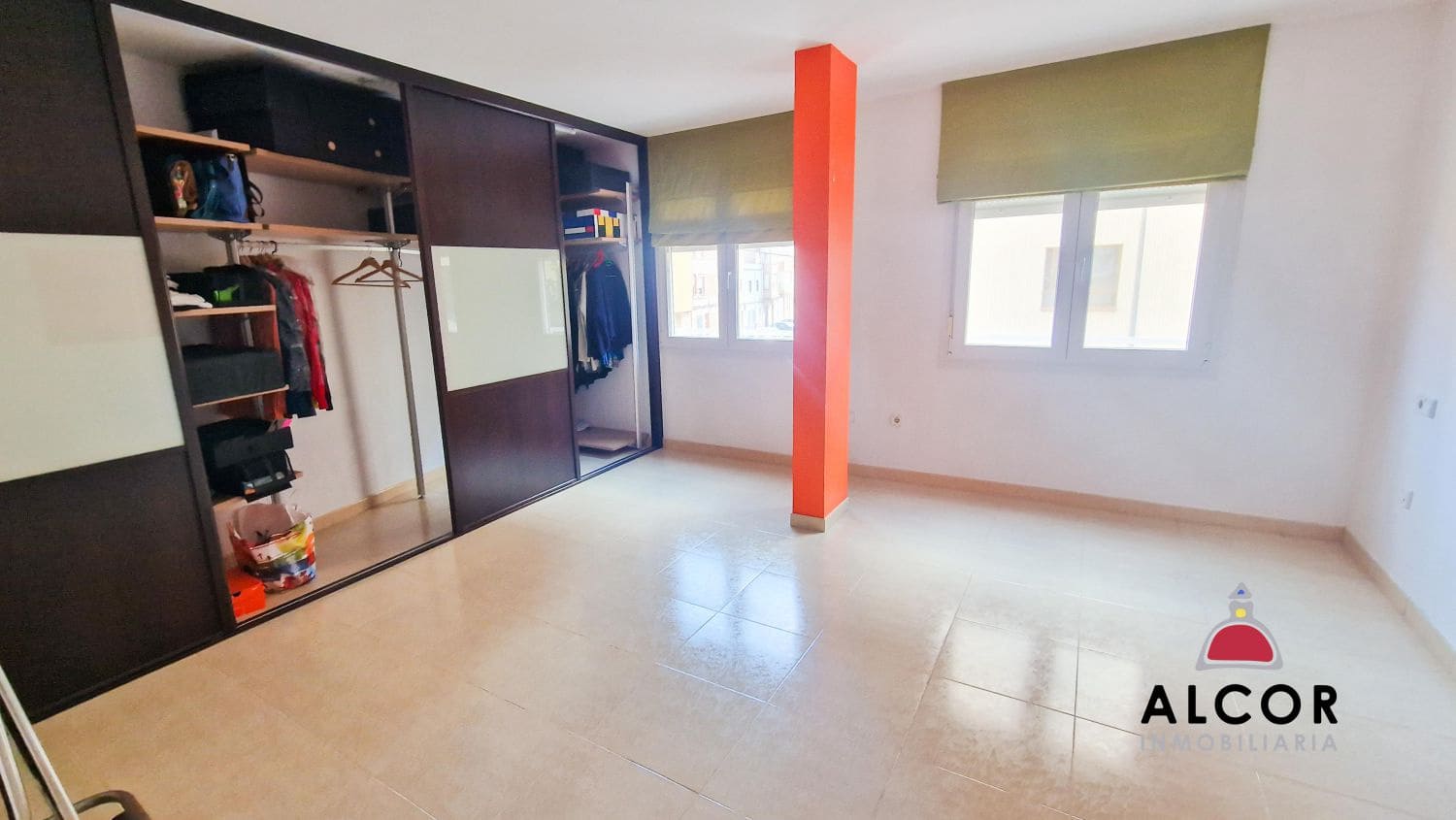 2 bedroom Flat for sale in Benicarlo with garage - € 140,000 (Ref: 9326693)
