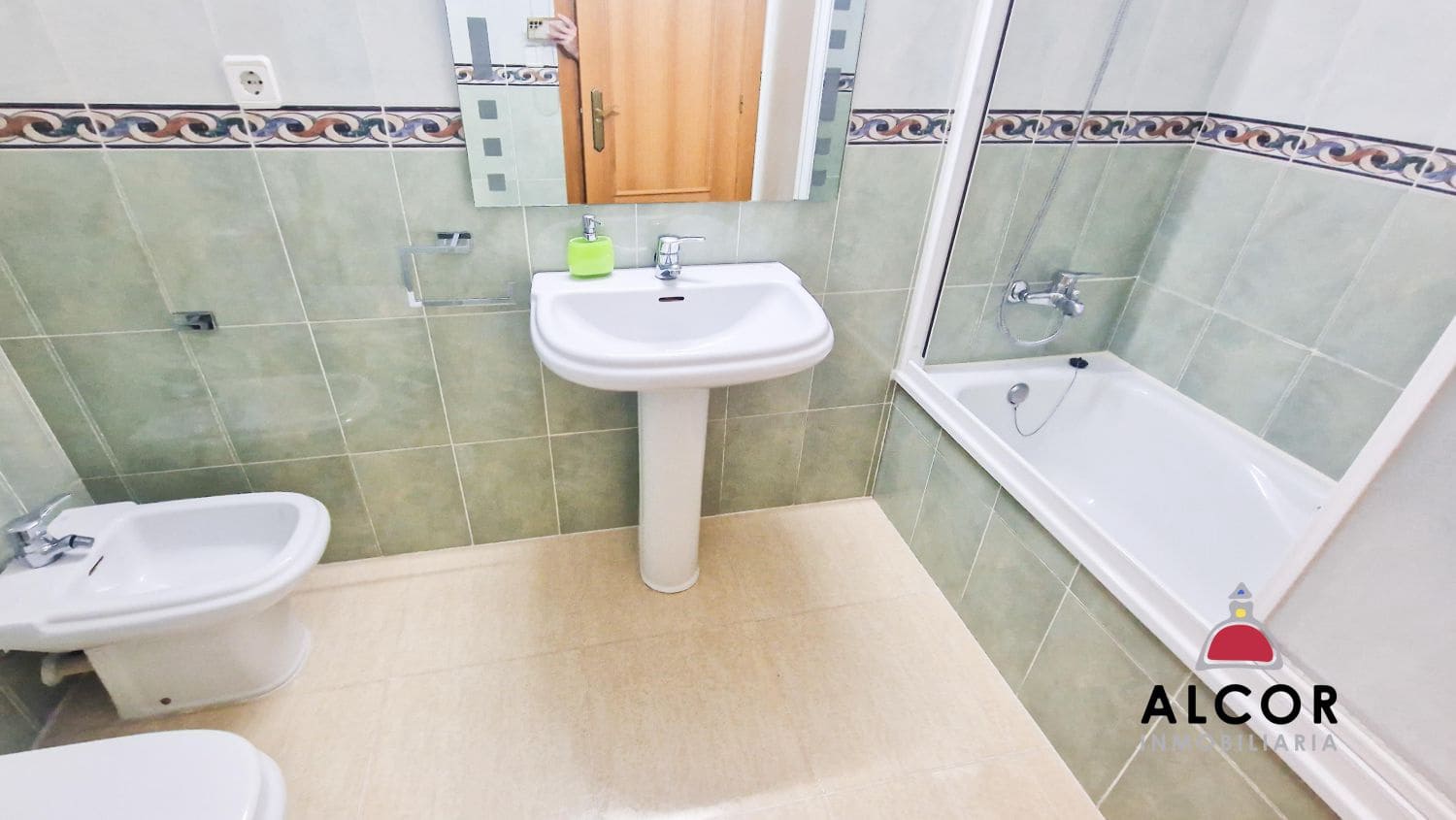 2 bedroom Flat for sale in Benicarlo with garage - € 140,000 (Ref: 9326693)