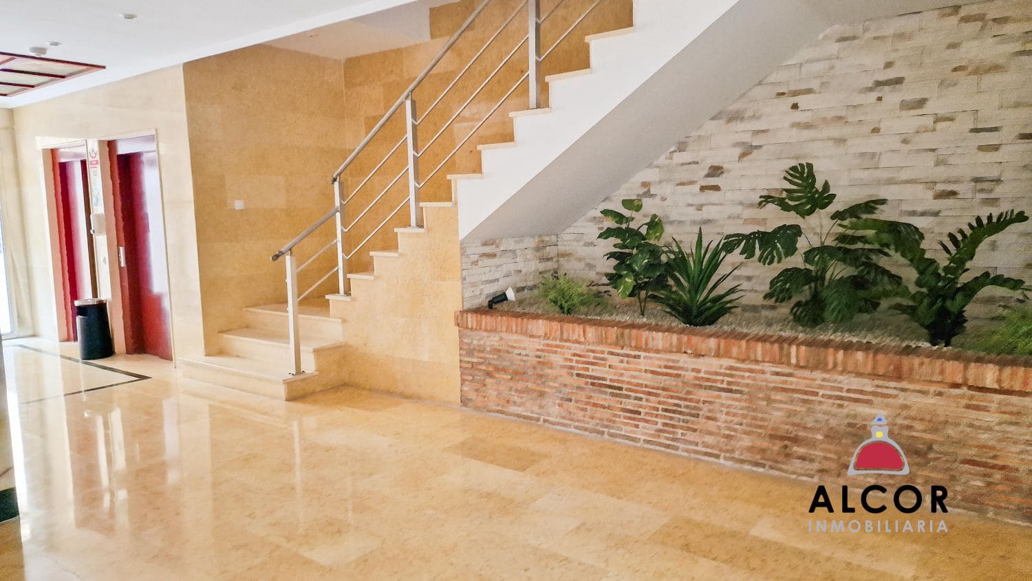 2 chambre Appartement à vendre à Oropesa  avec garage - 125 000 € (Ref: 9345045)