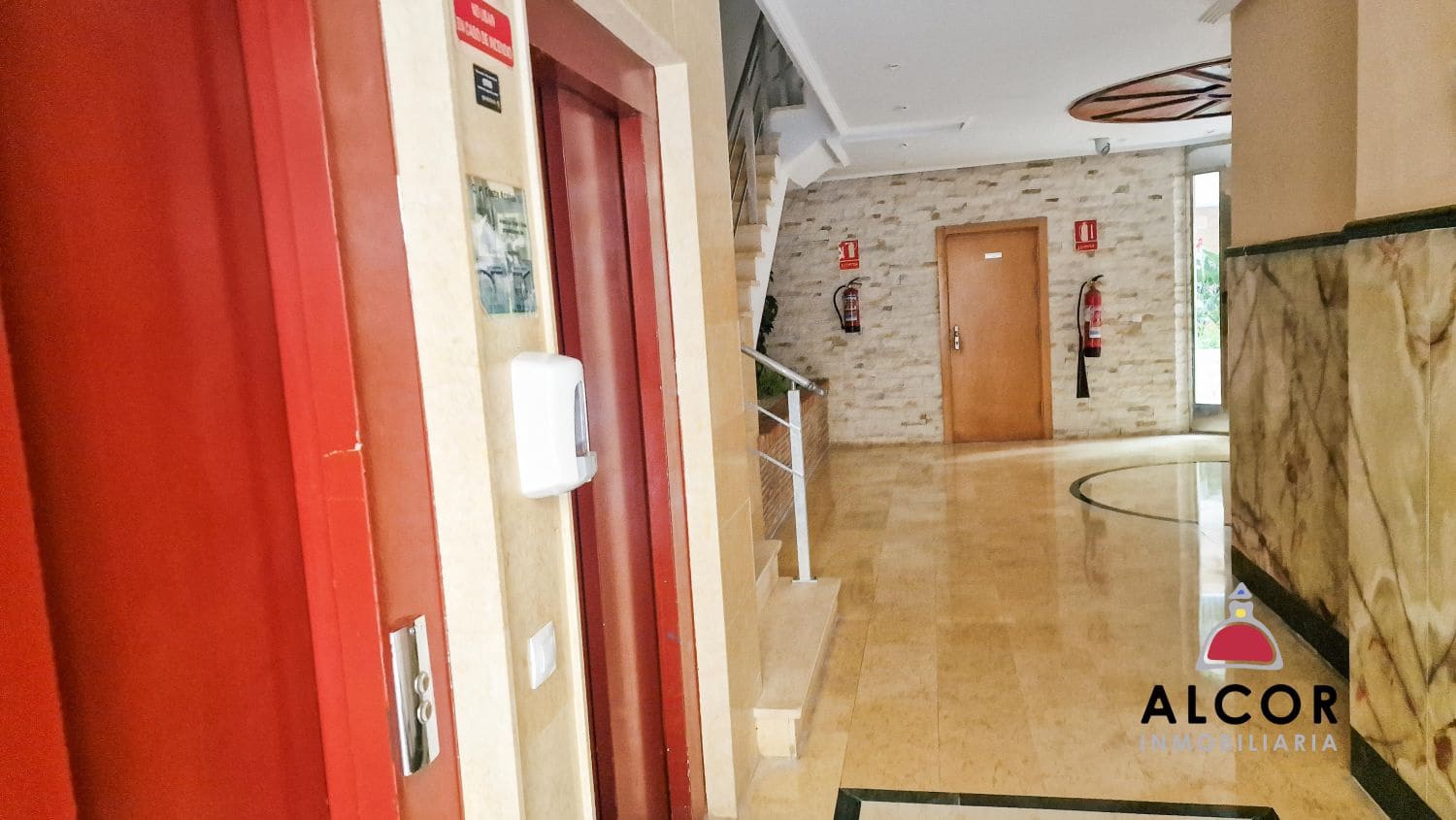 2 chambre Appartement à vendre à Oropesa  avec garage - 125 000 € (Ref: 9345045)