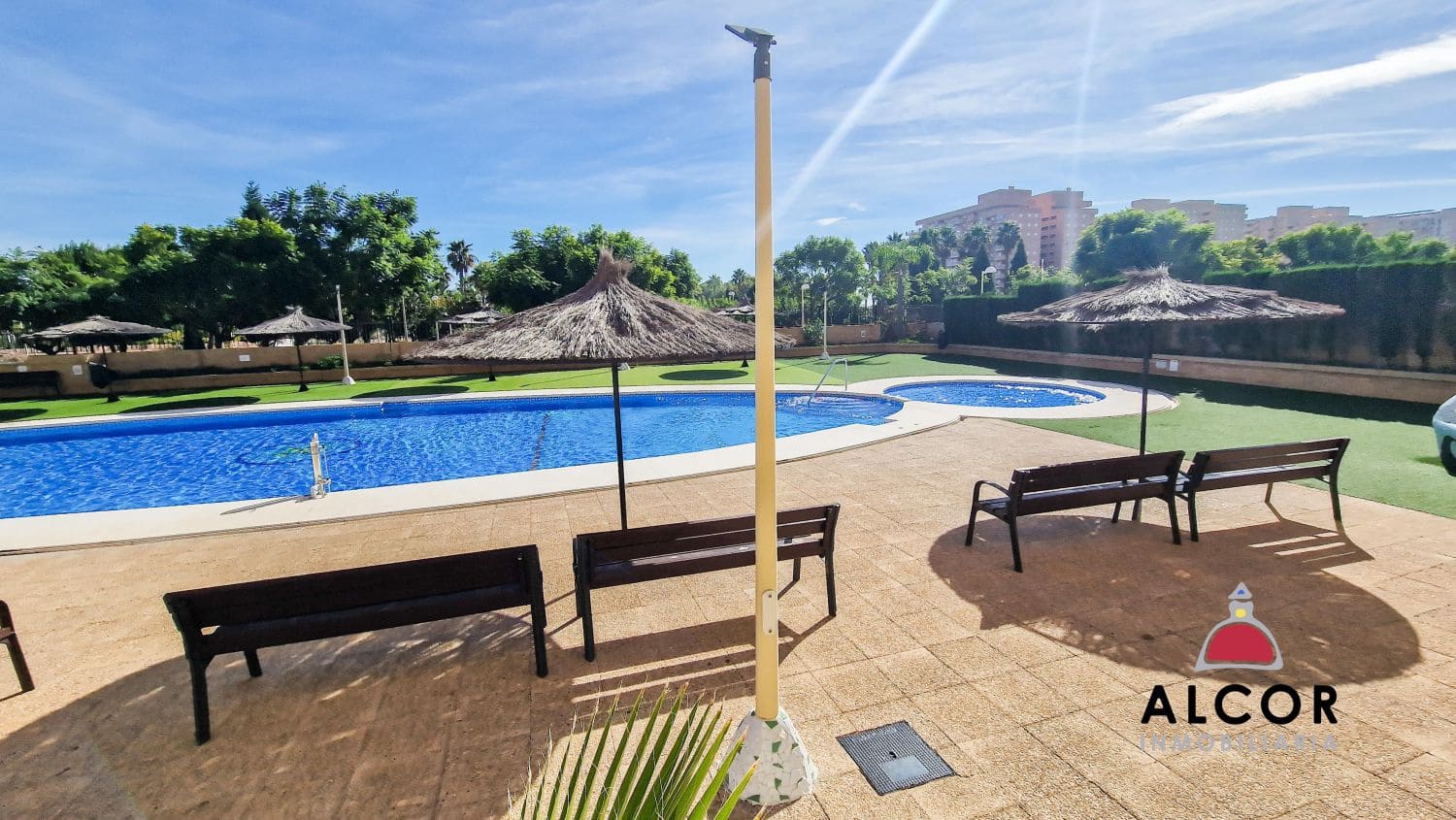 2 chambre Appartement à vendre à Oropesa  avec garage - 125 000 € (Ref: 9345045)