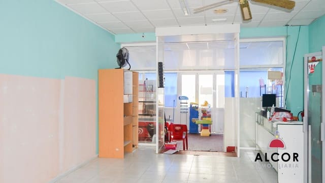 Local Comercial de 2 habitaciones en Oropesa  en venta - 175.000 € (Ref: 9349745)