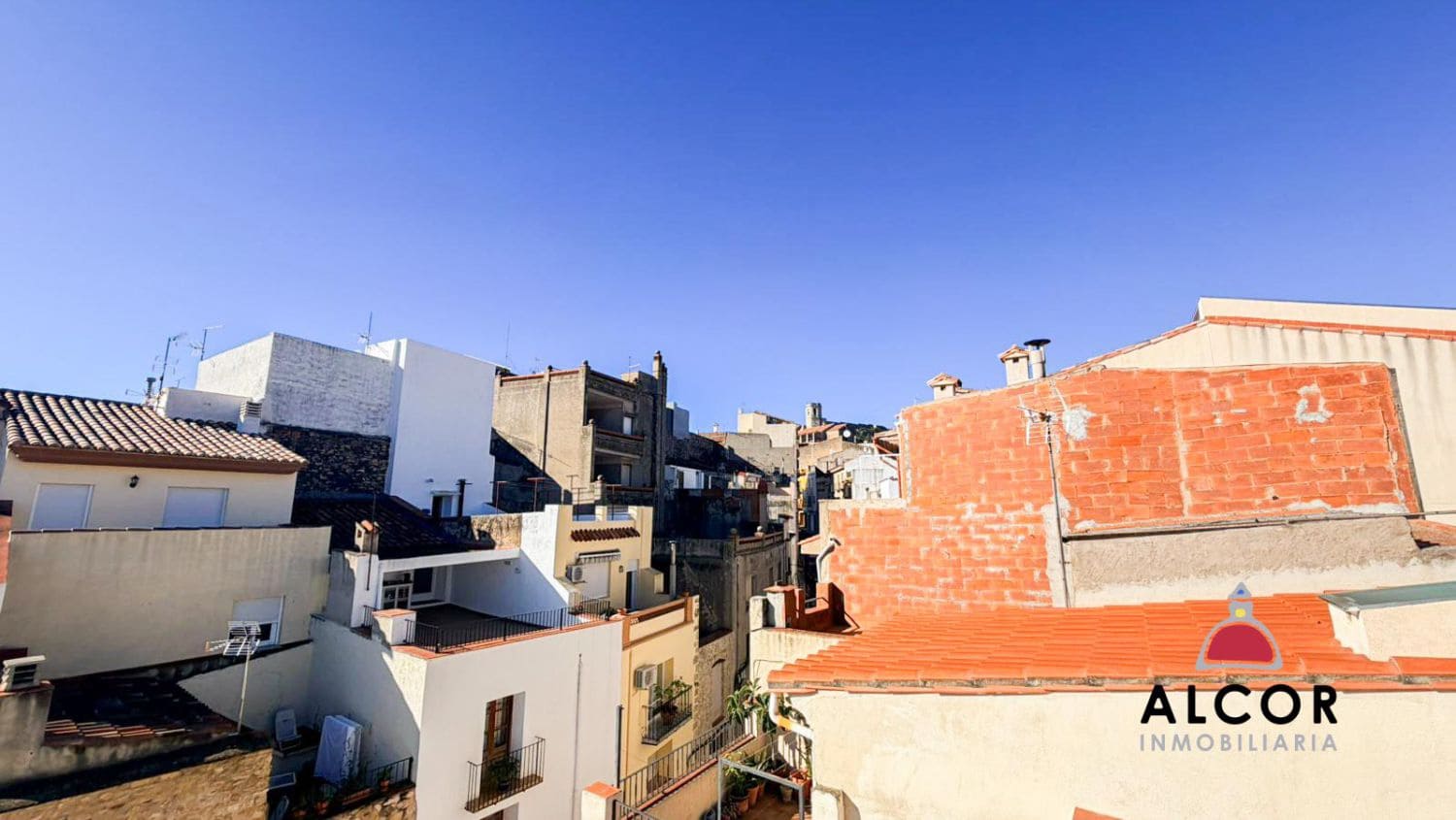 3 soveværelse Byhus til salg i Cervera del Maestre / Cervera del Maestrat - € 103.000 (Ref: 9353795)