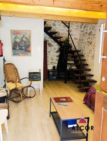 2 bedroom Townhouse for sale in Sant Mateu - € 150,000 (Ref: 9403019)