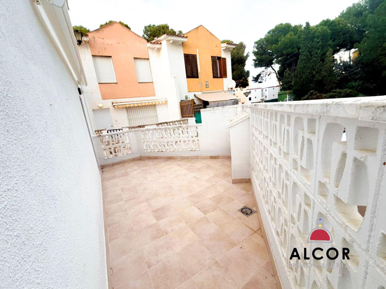 3 soveværelse Villa til salg i Oropesa  med garage - € 191.000 (Ref: 9410728)