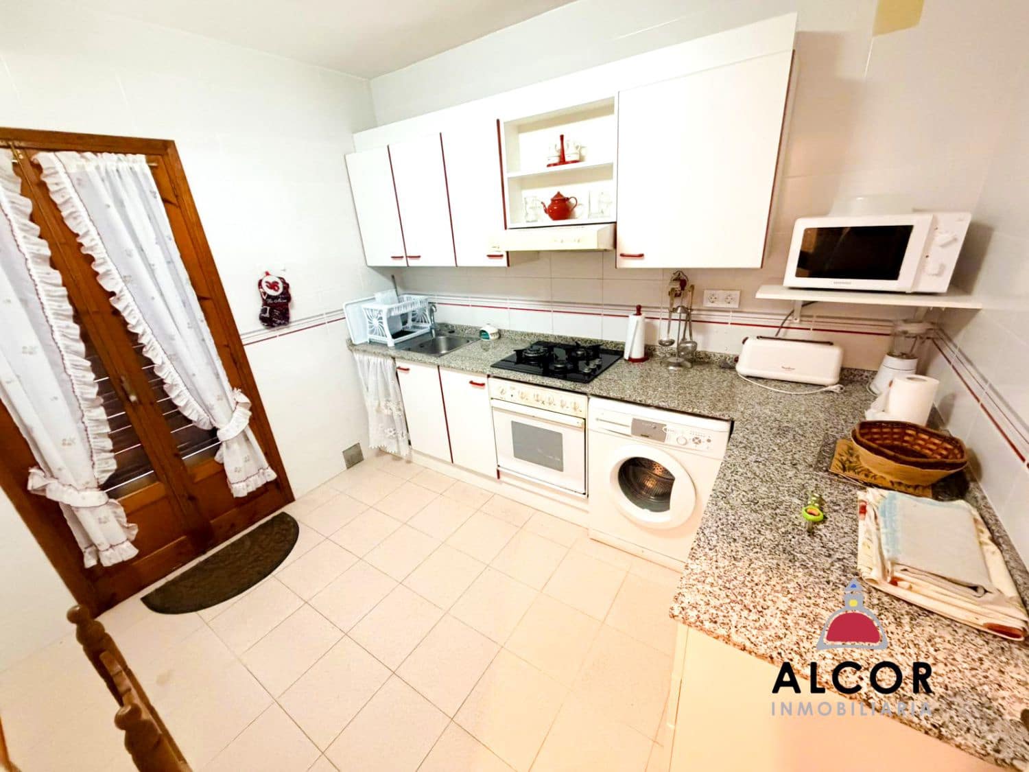 3 soveværelse Villa til salg i Oropesa  med garage - € 191.000 (Ref: 9410728)