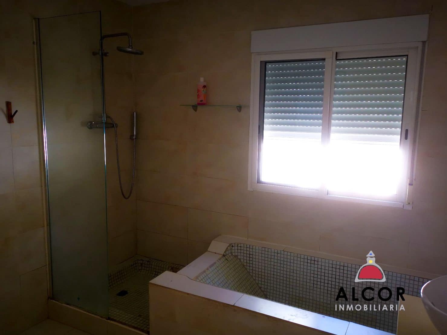 4 sovrum Villa till salu i Alcossebre med garage - 325 000 € (Ref: 9430819)