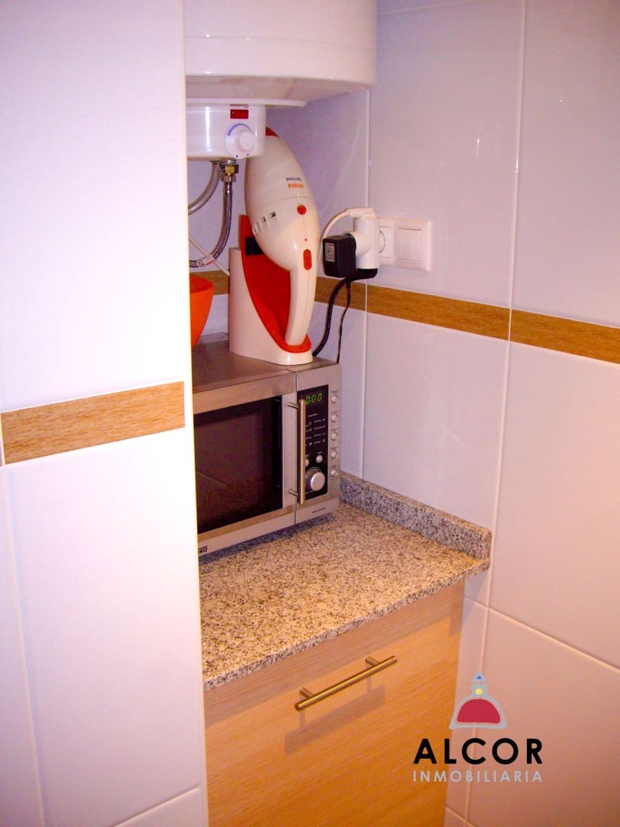 2 bedroom Flat for sale in Oropesa  with garage - € 186,000 (Ref: 9452755)