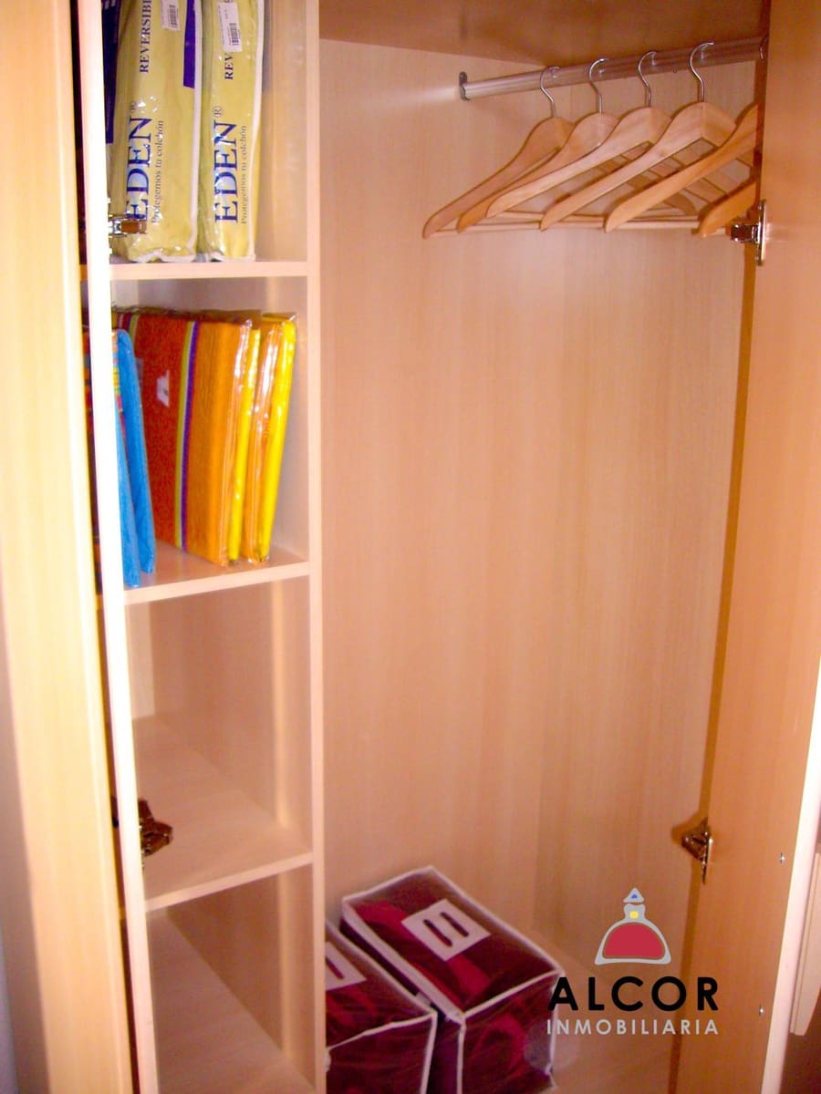 2 bedroom Flat for sale in Oropesa  with garage - € 186,000 (Ref: 9452755)