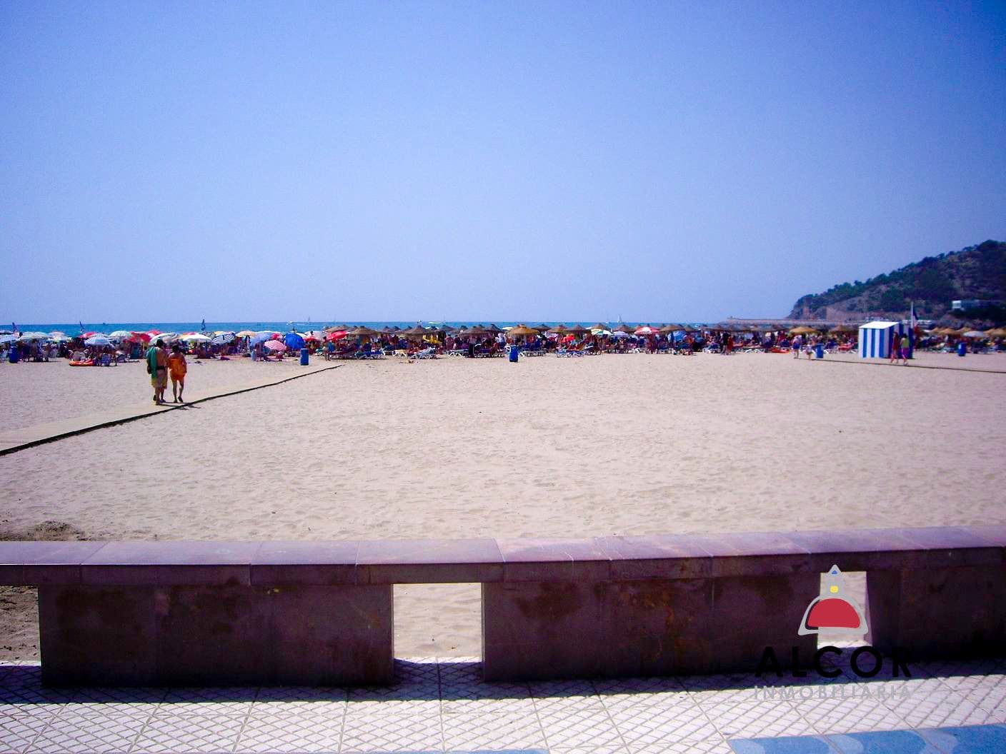 2 bedroom Flat for sale in Oropesa  with garage - € 186,000 (Ref: 9452755)