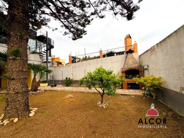 3 Zimmer Villa zu verkaufen in Benicarló mit Garage - 320.000 € (Ref: 9455956)