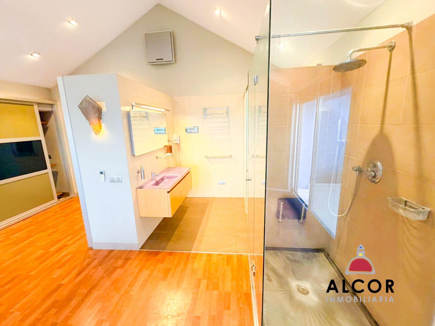 Chalet de 3 habitaciones en Torreblanca en venta - 300.000 € (Ref: 9470331)