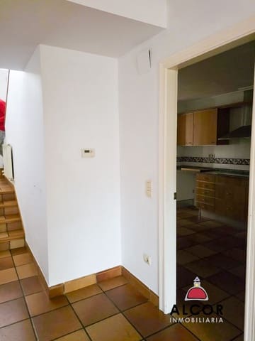 5 soverom Villa til salgs i Vinaròs med garasje - € 325 000 (Ref: 9470931)