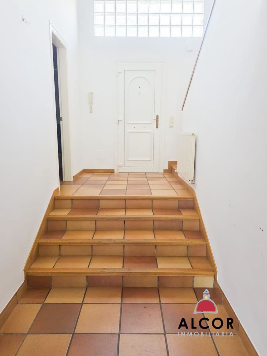 5 soverom Villa til salgs i Vinaros med garasje - € 325 000 (Ref: 9470931)