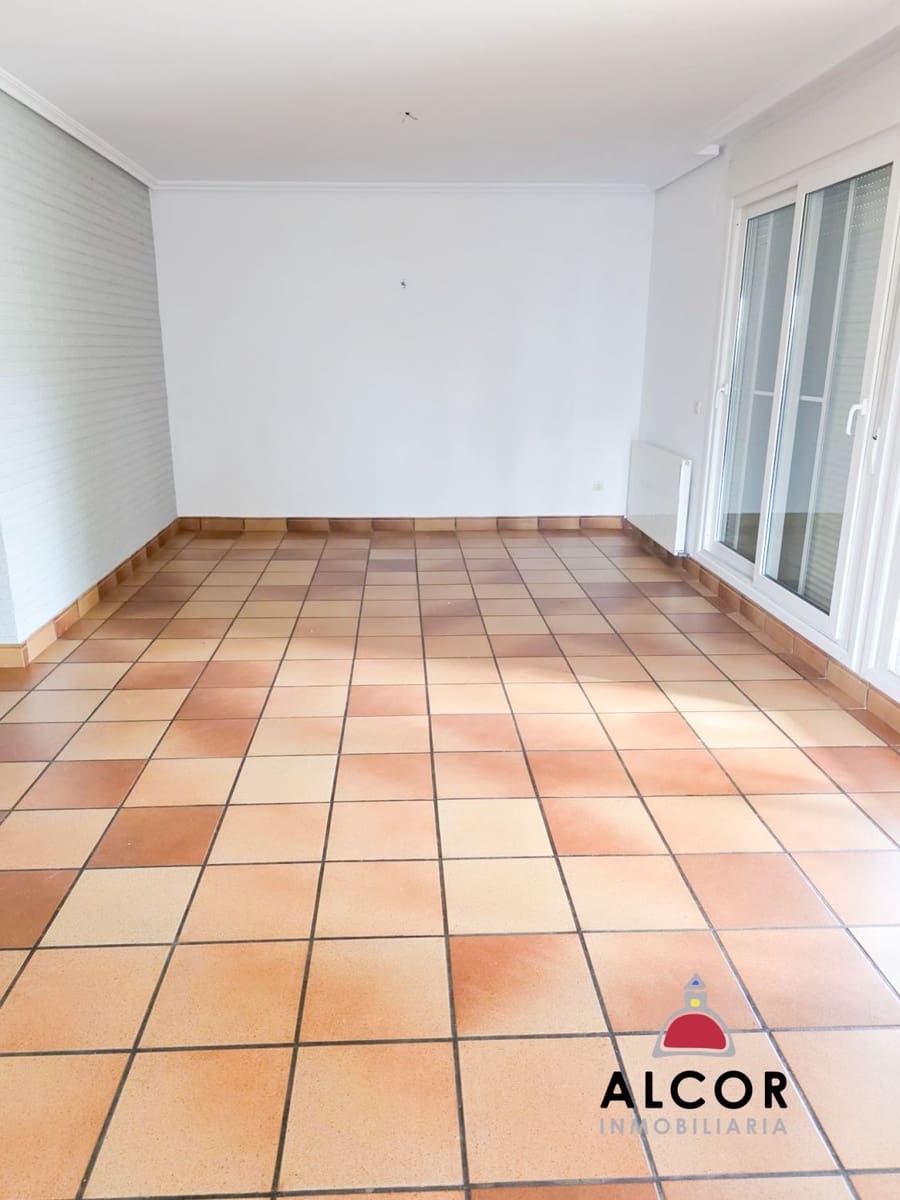 5 soverom Villa til salgs i Vinaros med garasje - € 325 000 (Ref: 9470931)