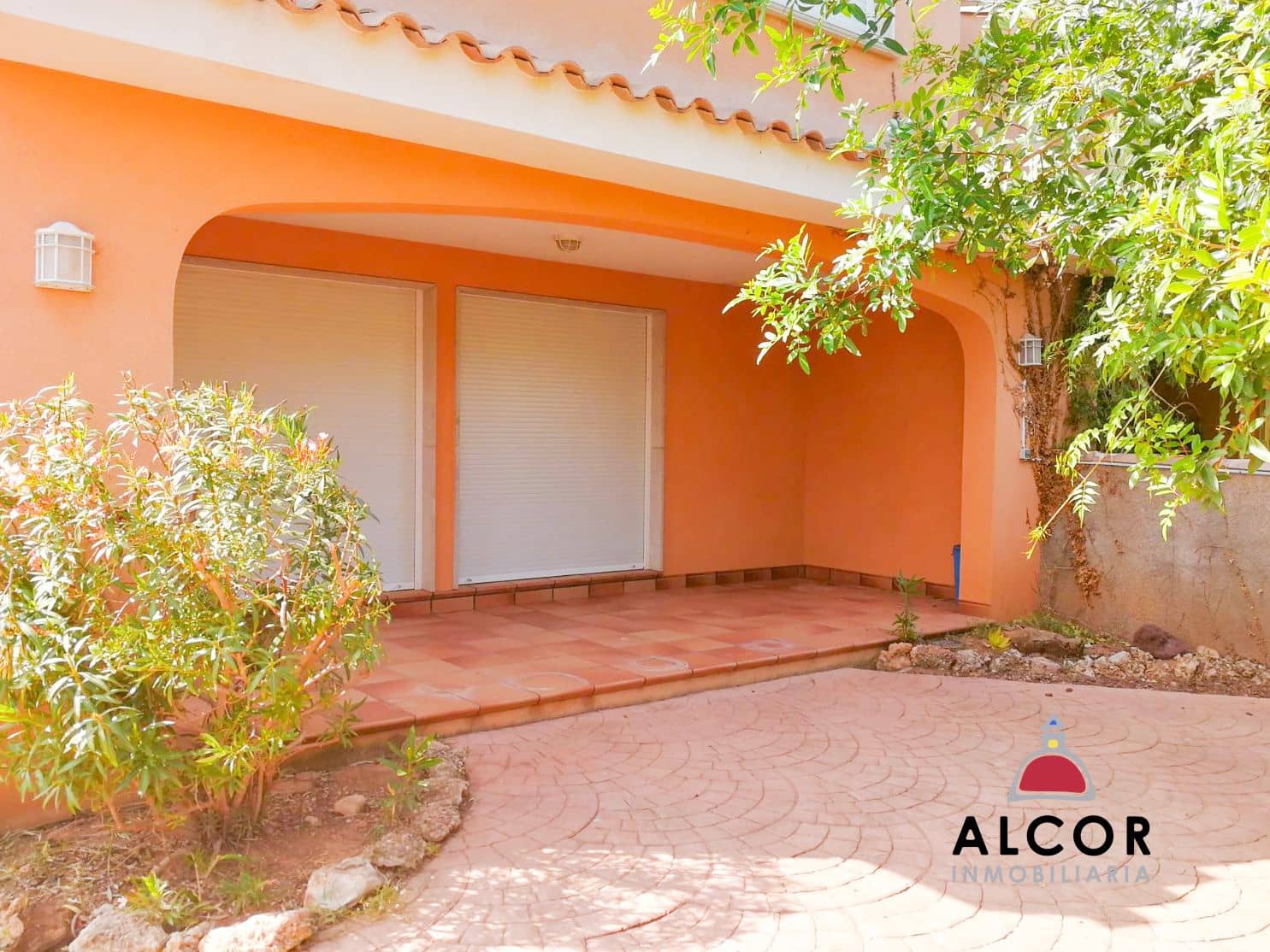 5 soverom Villa til salgs i Vinaros med garasje - € 325 000 (Ref: 9470931)