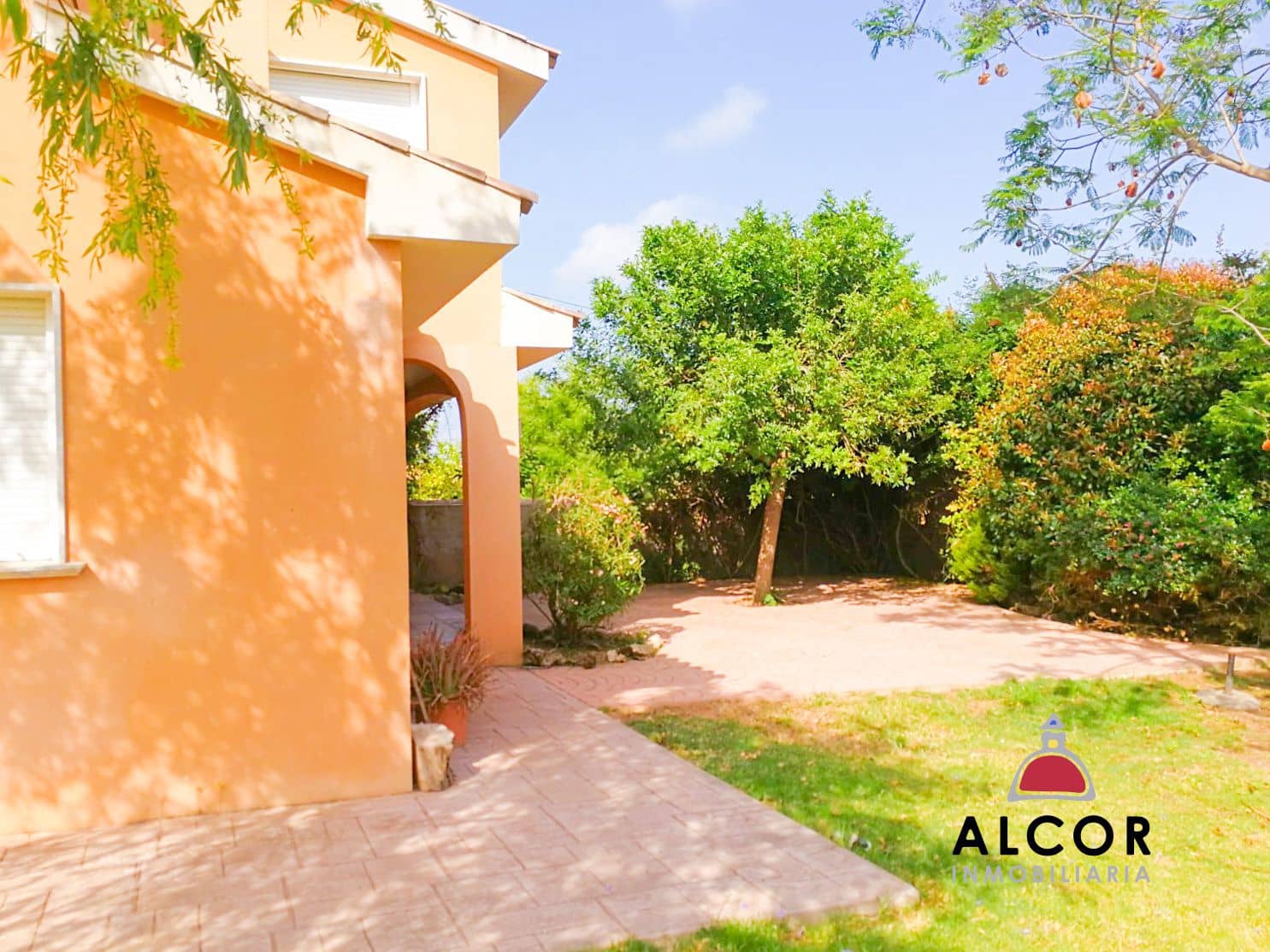 5 soverom Villa til salgs i Vinaros med garasje - € 325 000 (Ref: 9470931)