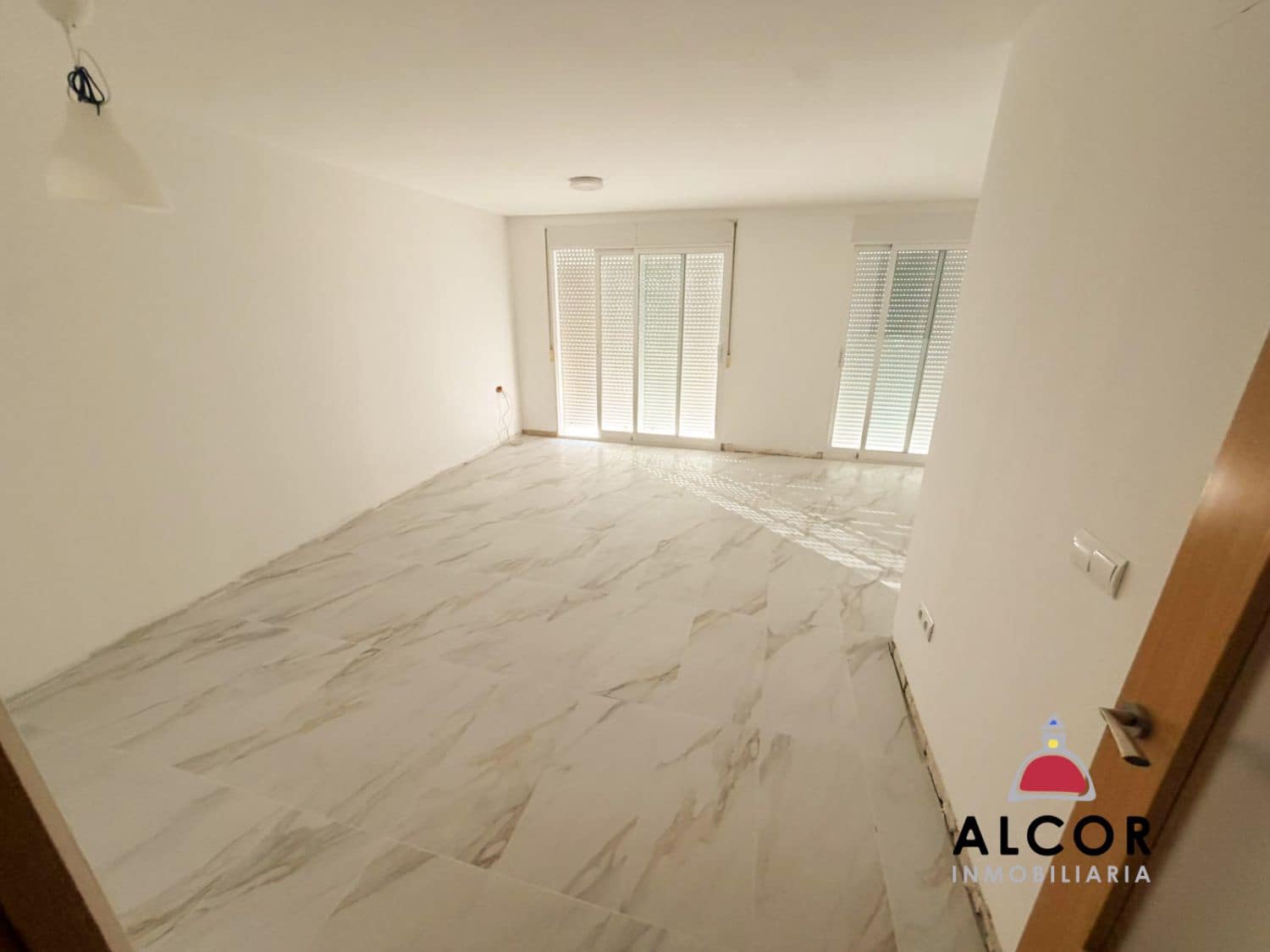 3 bedroom Flat for sale in Sant Jordi - € 100,000 (Ref: 9474756)