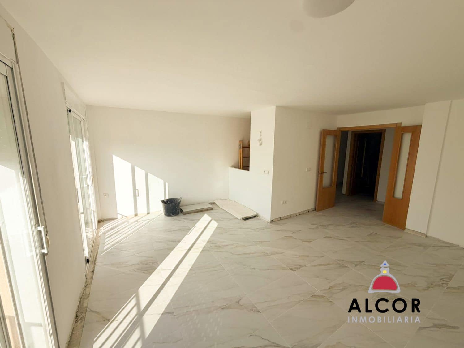 3 bedroom Flat for sale in Sant Jordi - € 100,000 (Ref: 9474756)
