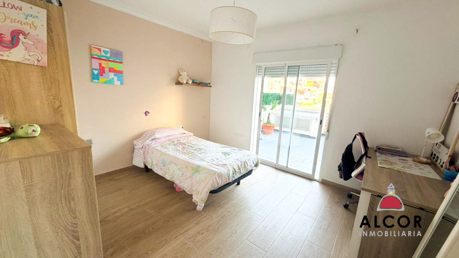 5 bedroom Flat for sale in Benicarlo - € 165,000 (Ref: 9501960)