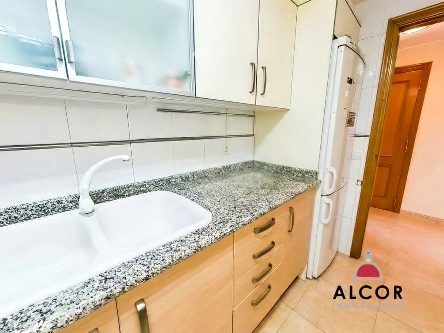 2 bedroom Flat for sale in Vinaros with garage - € 191,000 (Ref: 9508524)