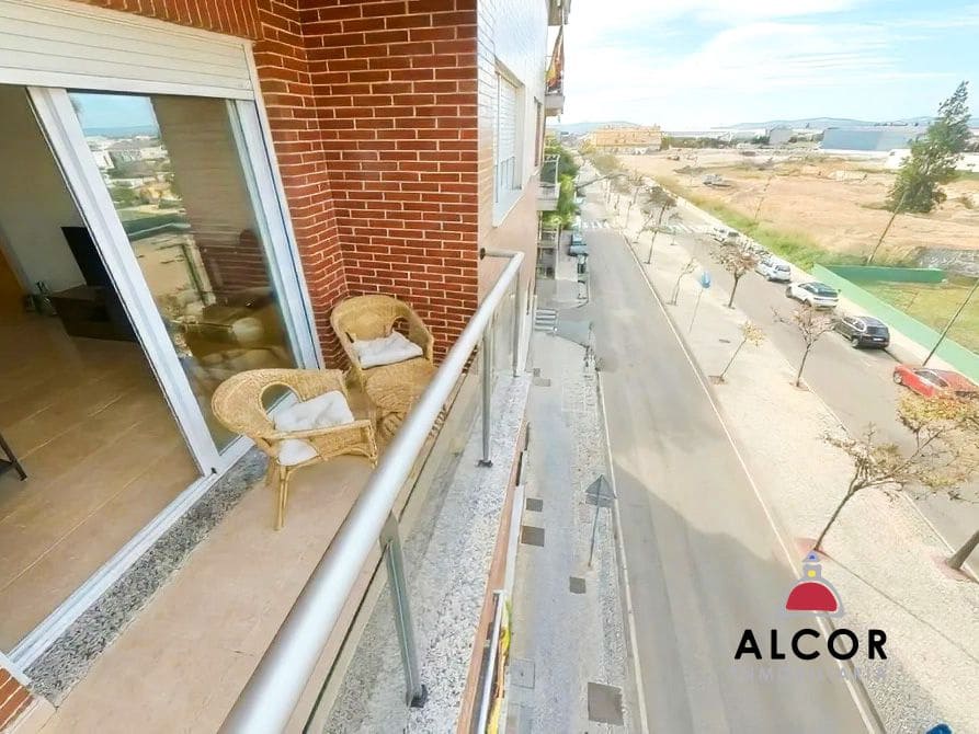 2 bedroom Flat for sale in Vinaros with garage - € 191,000 (Ref: 9508524)