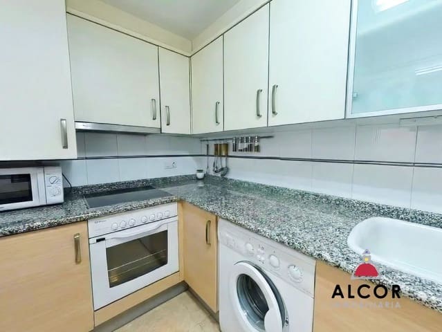 2 bedroom Flat for sale in Vinaròs with garage - € 191,000 (Ref: 9508524)