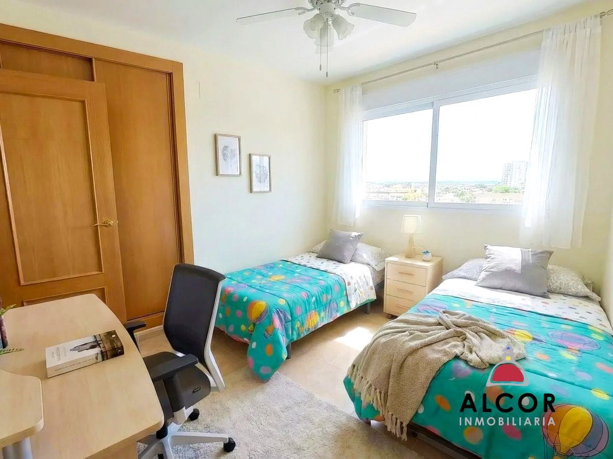 2 bedroom Flat for sale in Vinaros with garage - € 191,000 (Ref: 9508524)