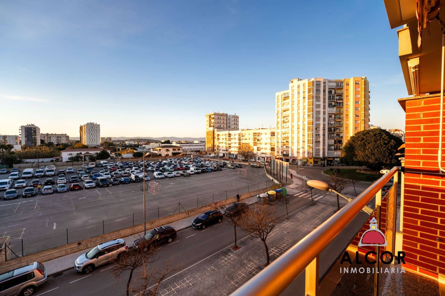 2 slaapkamer Flat te koop in Vinaros met garage - € 190.500 (Ref: 9508524)