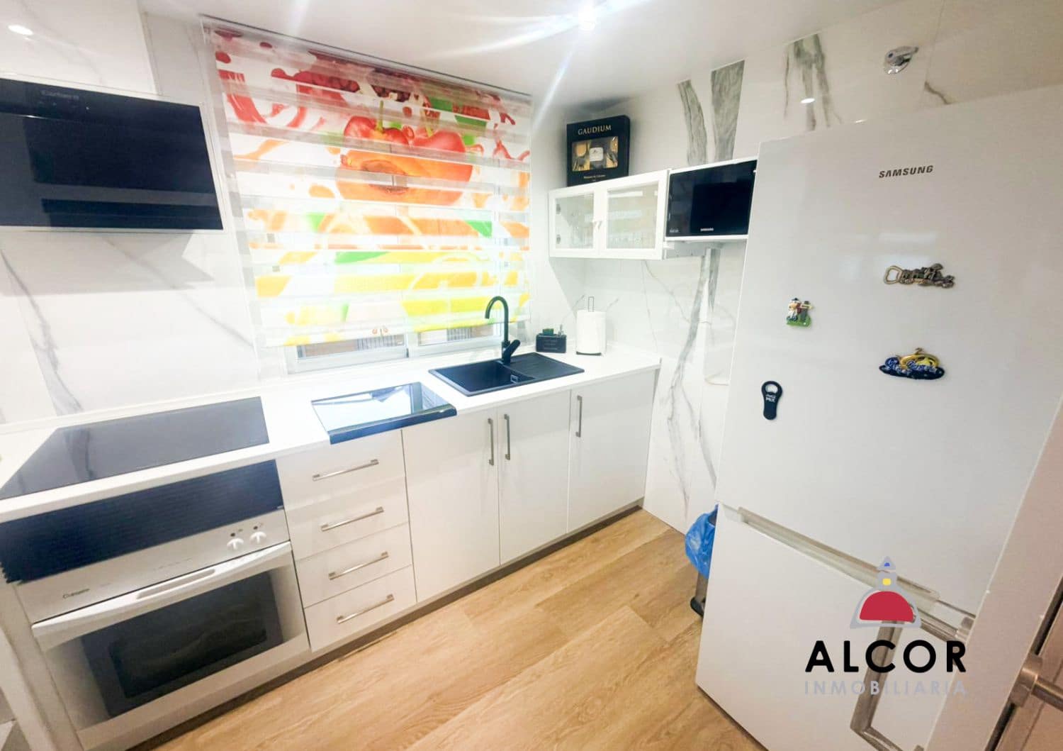 2 slaapkamer Flat te koop in Oropesa  met garage - € 295.000 (Ref: 9540781)