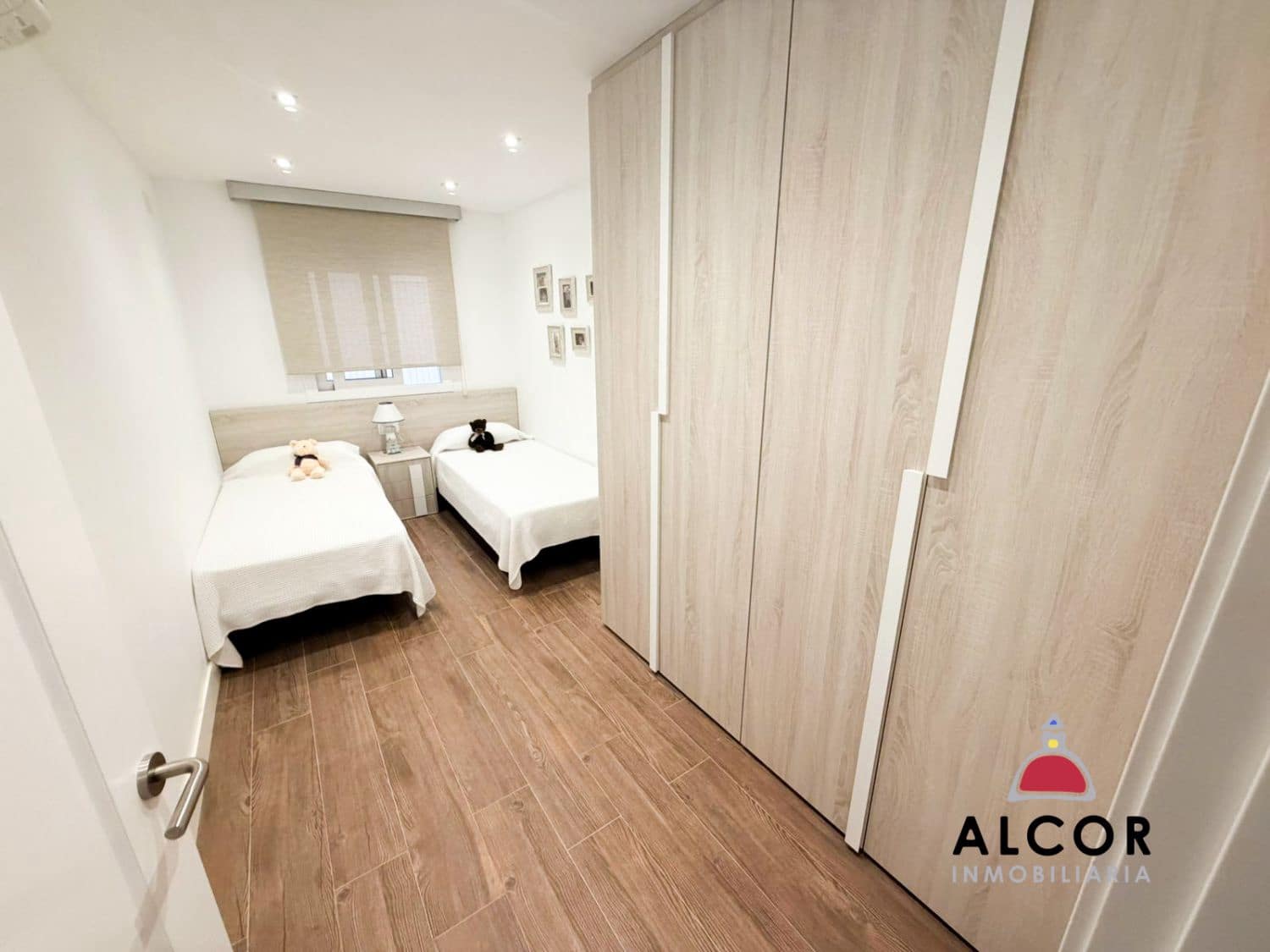 4 bedroom Terraced Villa for sale in Les Cases d'Alcanar with garage - € 349,000 (Ref: 9557765)