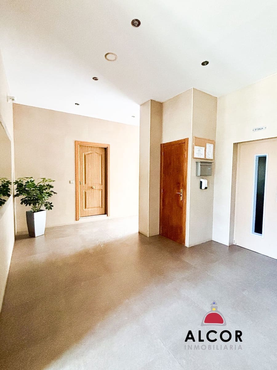 2 sovrum Lägenhet till salu i Oropesa  - 170 000 € (Ref: 9585967)