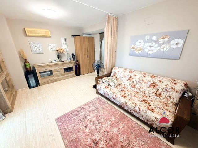 2 makuuhuone Asunto myytävänä paikassa Oropesa  mukana 
autotalli - 217 000 € (Ref: 9590838)