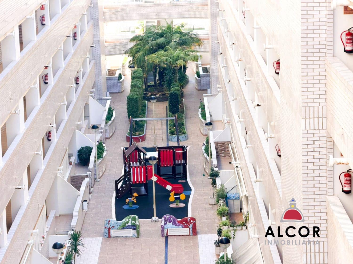 2 makuuhuone Asunto myytävänä paikassa Oropesa  mukana 
autotalli - 217 000 € (Ref: 9590838)