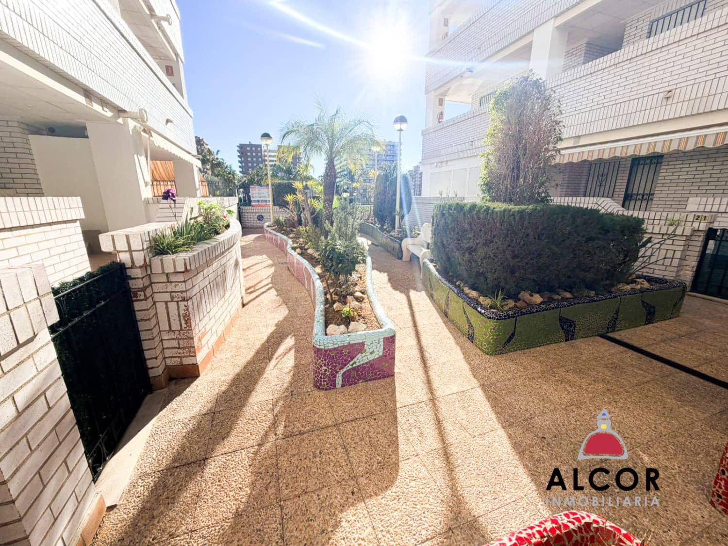 2 makuuhuone Asunto myytävänä paikassa Oropesa  mukana 
autotalli - 217 000 € (Ref: 9590838)