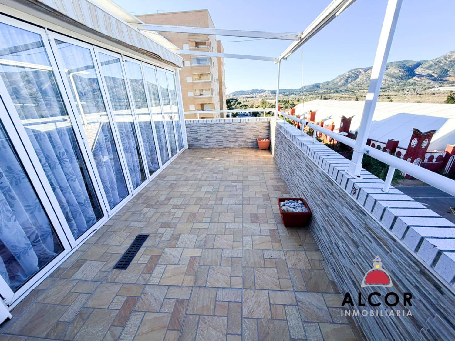 2 makuuhuone Asunto myytävänä paikassa Oropesa  mukana 
autotalli - 217 000 € (Ref: 9590838)