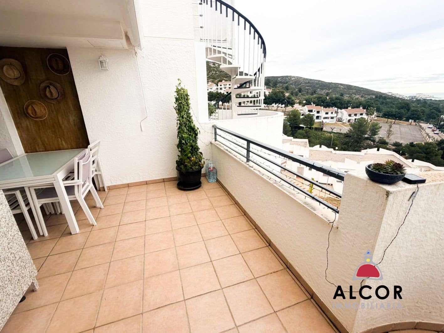 2 slaapkamer Penthouse te koop in Peniscola met garage - € 256.000 (Ref: 9594795)