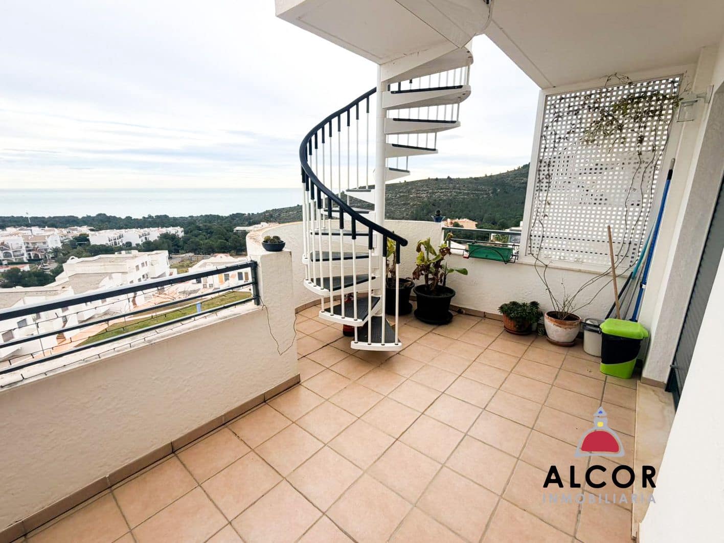 2 slaapkamer Penthouse te koop in Peniscola met garage - € 256.000 (Ref: 9594795)