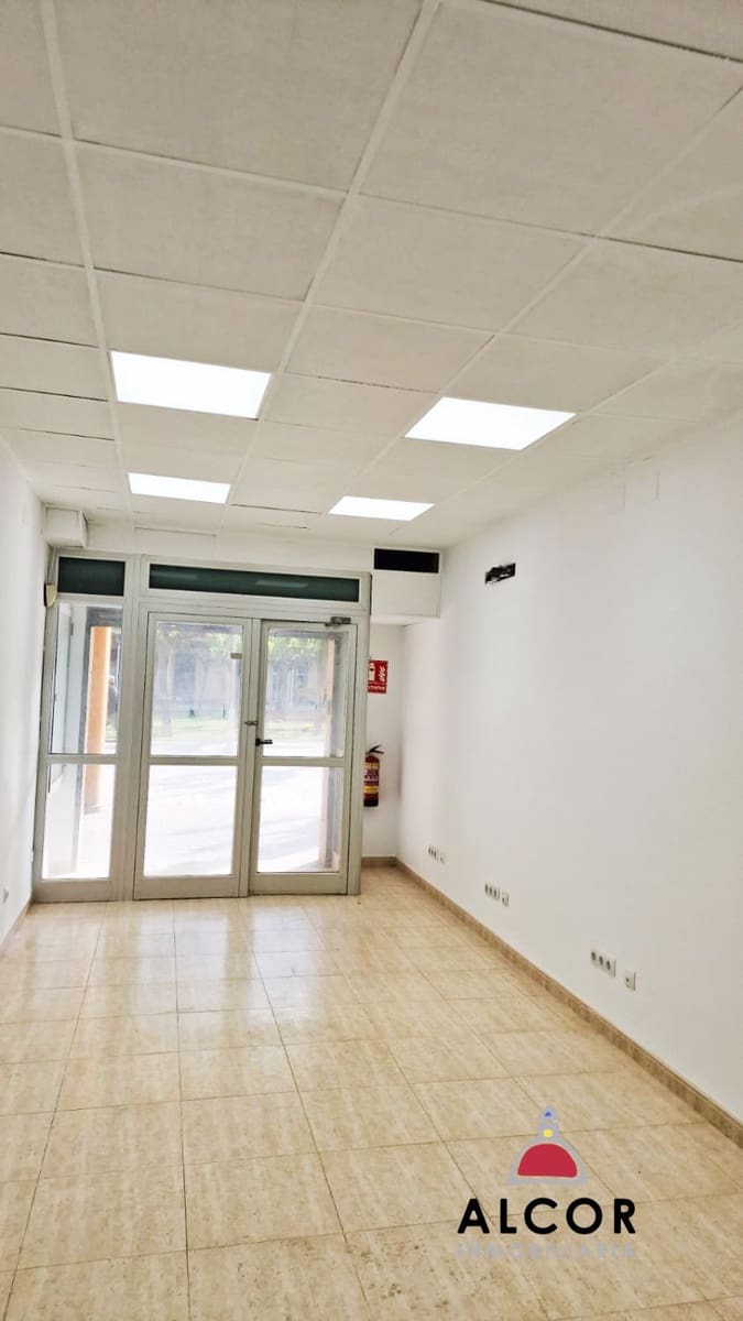 Kommersiell til leie i Benicarlo - € 400 (Ref: 9658464)