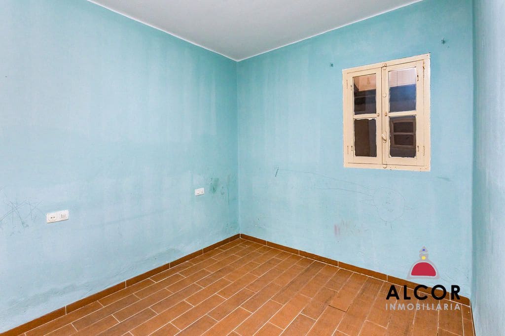 Casa de 3 habitaciones en Torreblanca en venta - 35.000 € (Ref: 9666137)