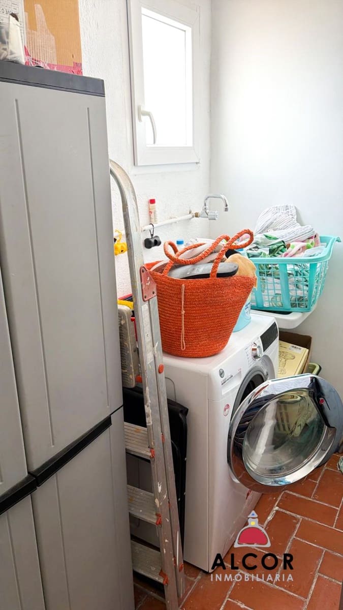 4 bedroom Flat for sale in Benicarlo - € 140,000 (Ref: 9670213)